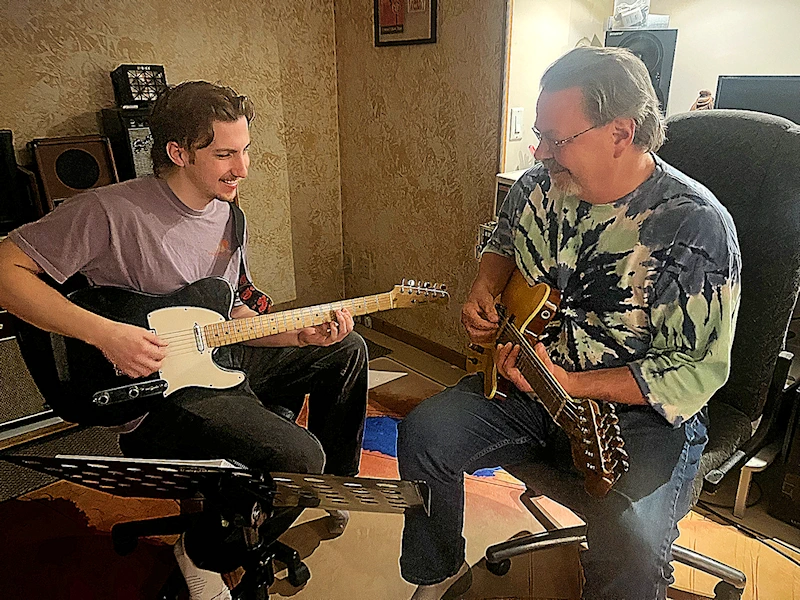 Guitar lessons with Phil Olson